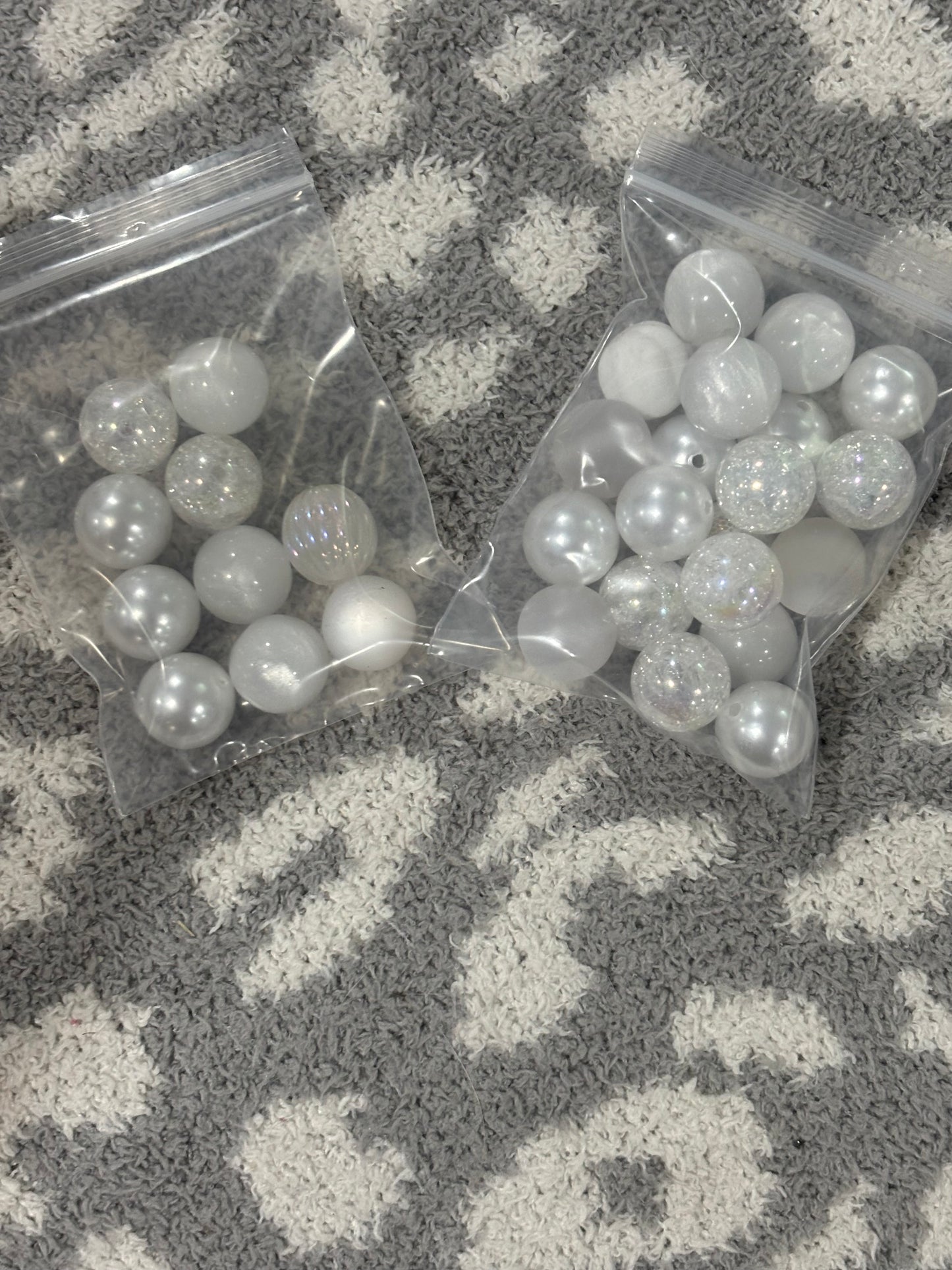 Topping White 15mm Bead Bag