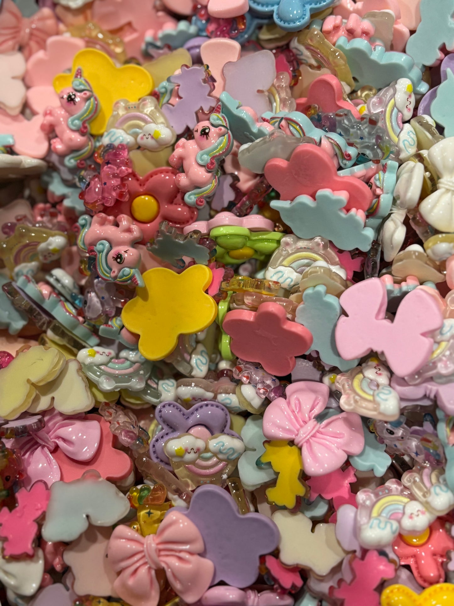 Rainbows, Florals, and Bows Oh My Scoop