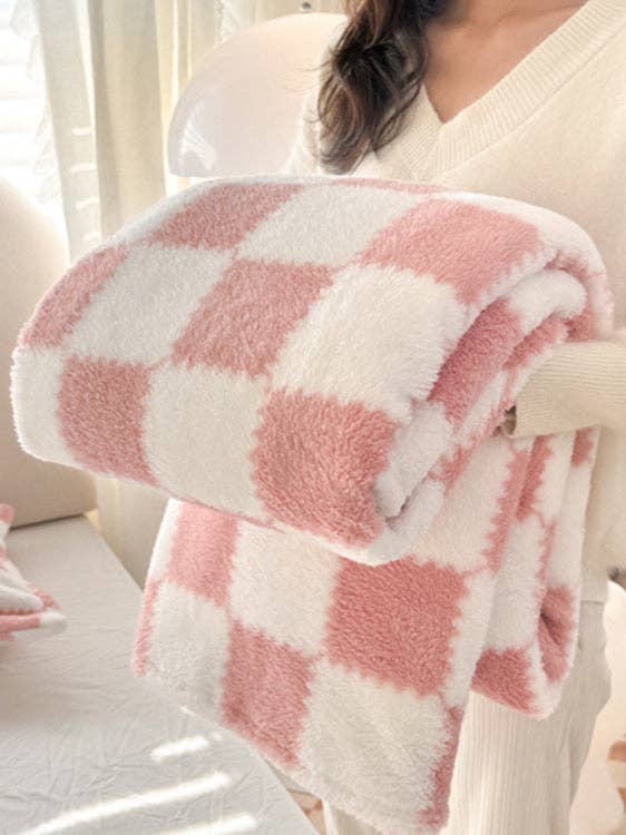 Soft Checkered Fleece Blanket (Pre-Order Special)