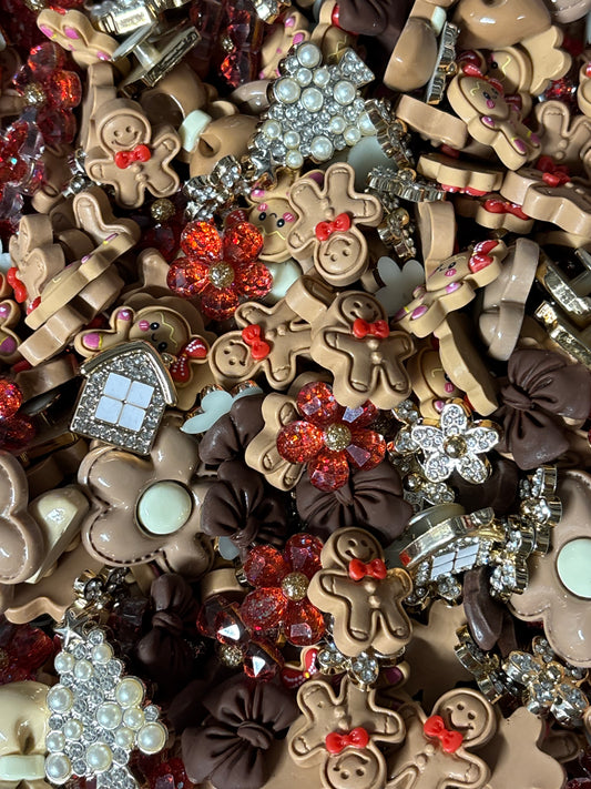 Gingerbread Kisses Scoop