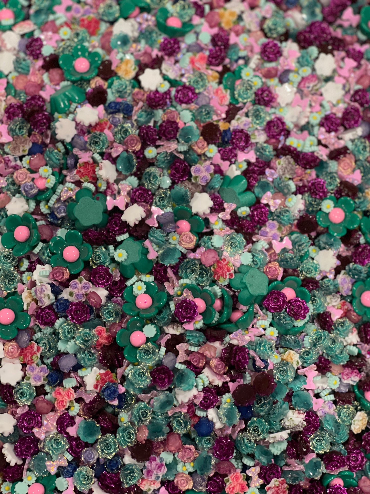 Bold Blooms Floral Scoop