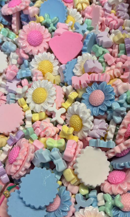 Pastel Balloon Dogs and Sunflower Scoop