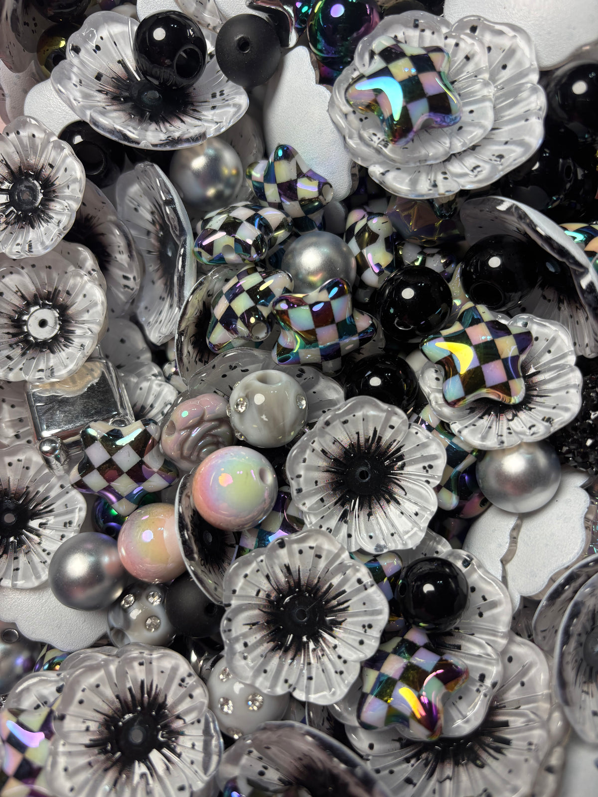 Checkered Past Bead Scoop
