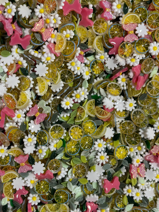 Petal Pucker Scoop