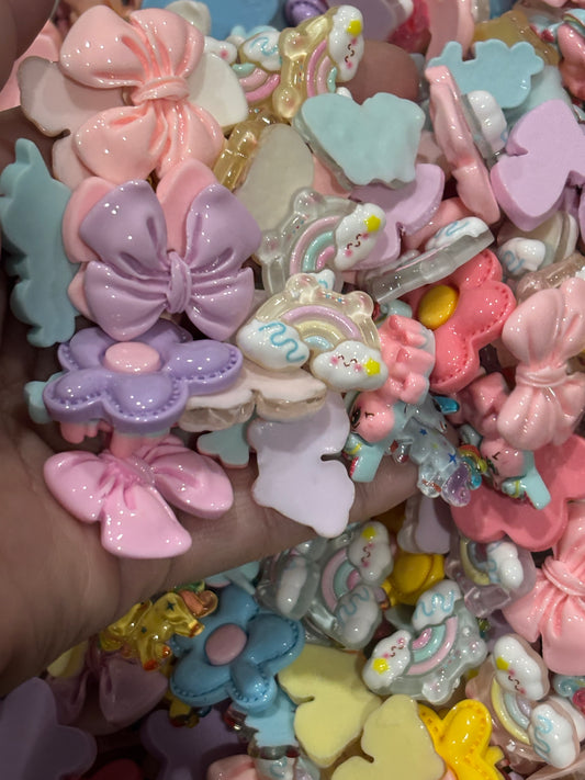 Rainbows, Florals, and Bows Oh My Scoop