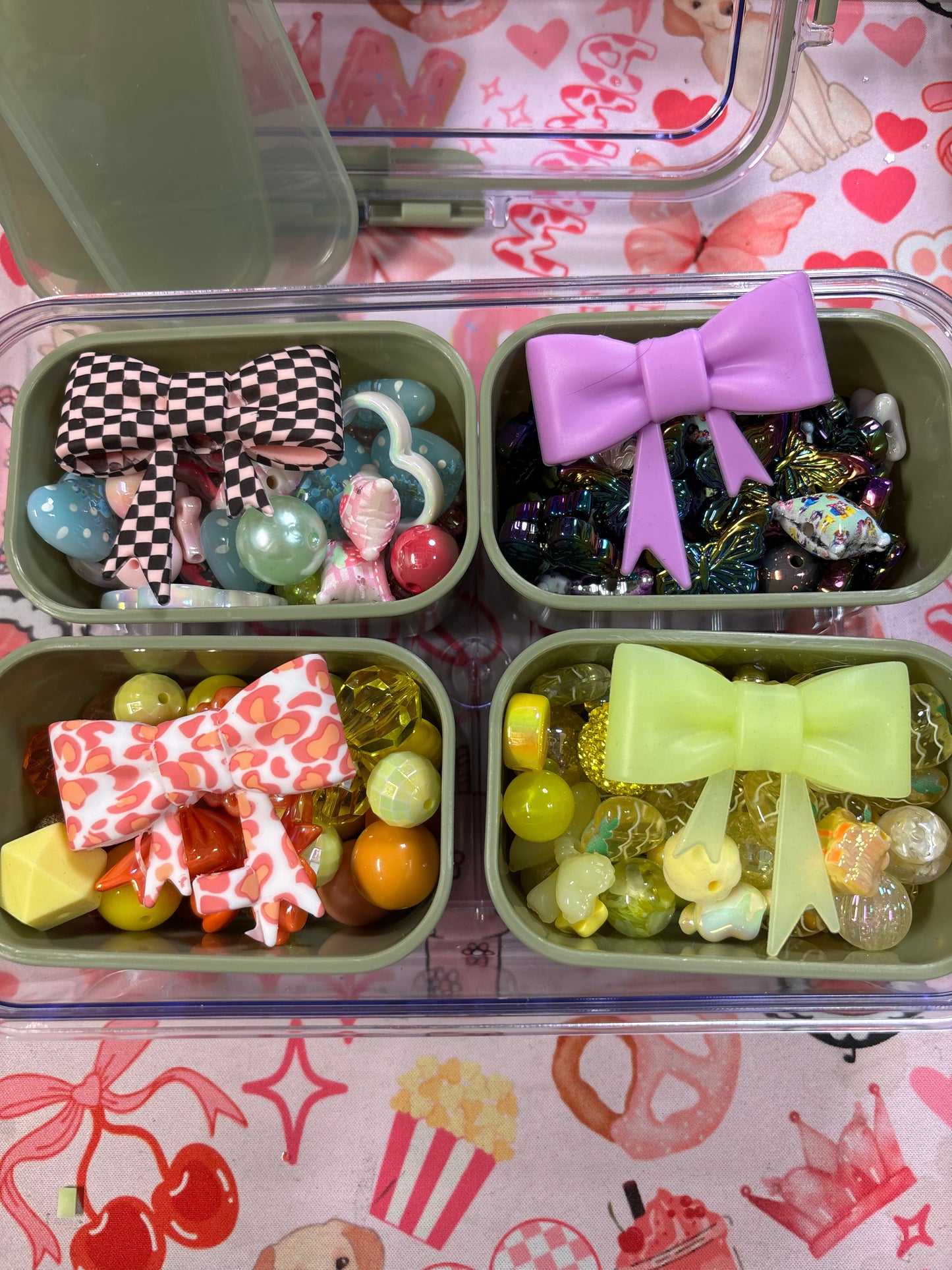 Snackle Bow Box